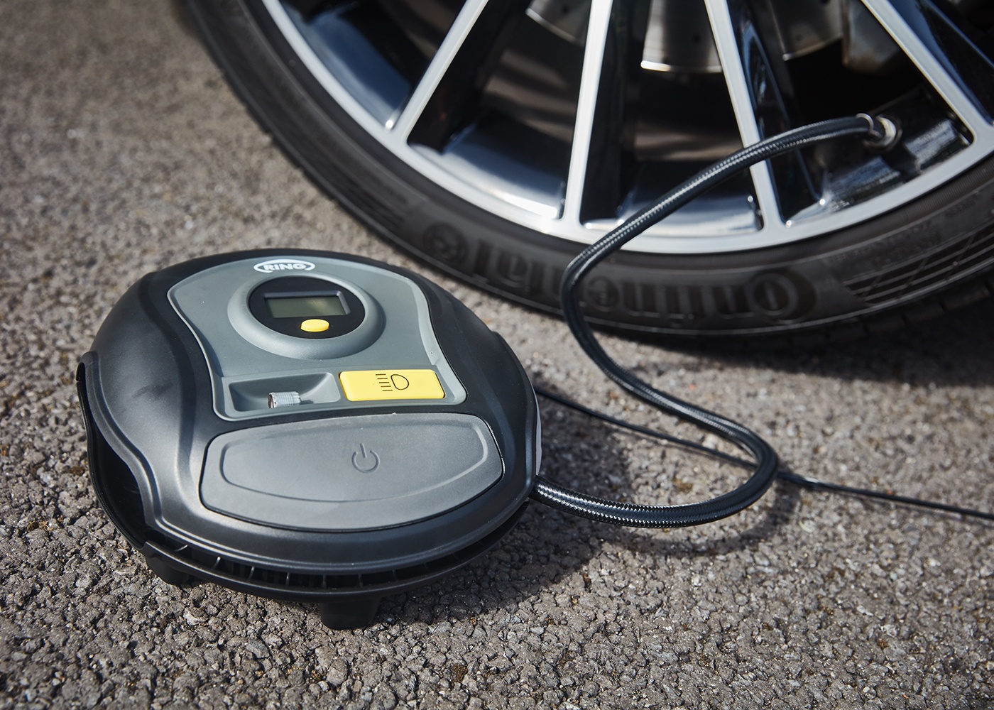 Sytung - Gonfleur de pneu numérique portable avec 3 adaptateurs de